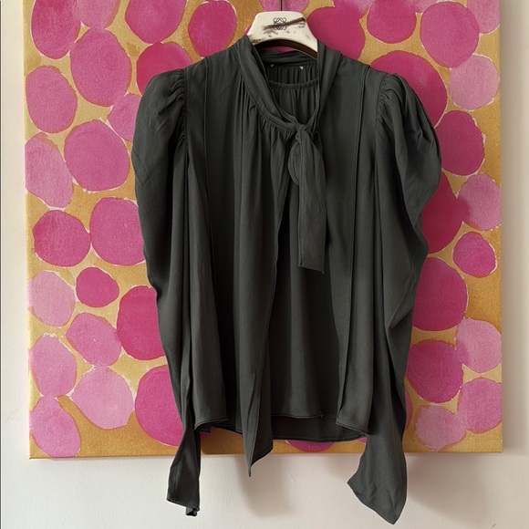 Ulla Johnson Tops - ❤️ NEW Ulla Johnson Grey Silk top tie knot